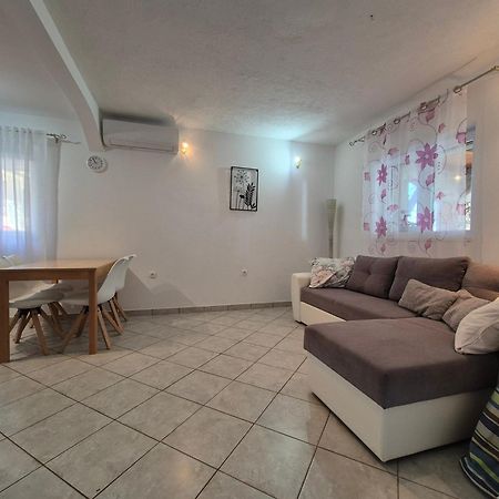 Apartment Zavala 8774B Jelsa  Zewnętrze zdjęcie